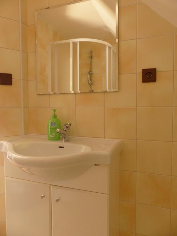 Bizoni Dvur Hotel Retenice Kültér fotó